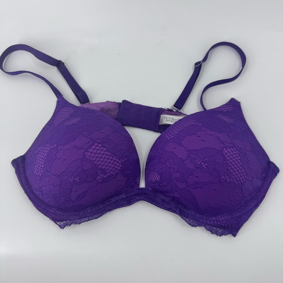 Victoria's Secret Purple Bra with Molded Cups and Adjustable Straps - Picture 2 of 7